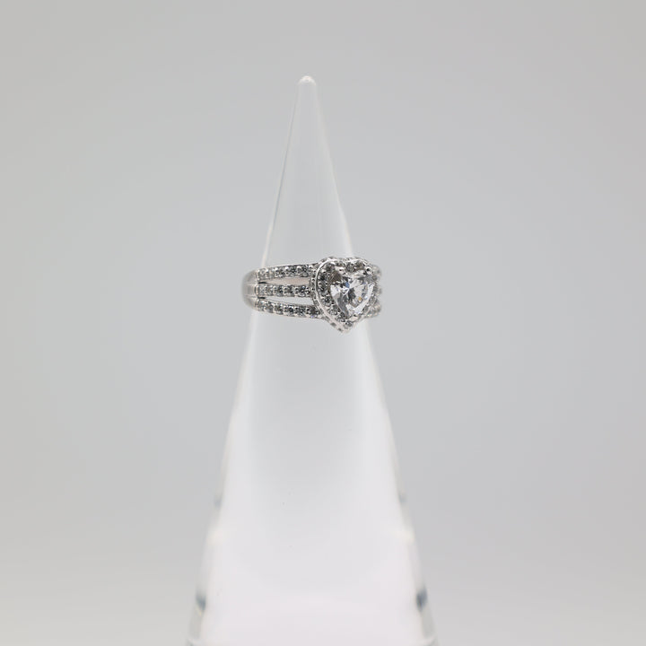 925 Sterling Silver Cubic Zirconia Heart Ring Size 6