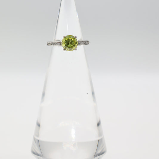 14k White Gold Peridot and Cubic Zirconia Ring - Size 7