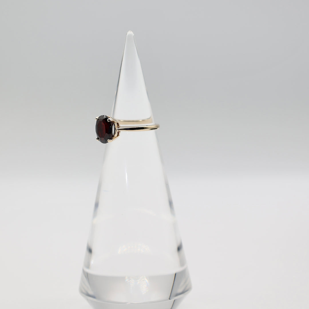 14k Yellow Gold Ring With Garnet Gemstone- Size 6