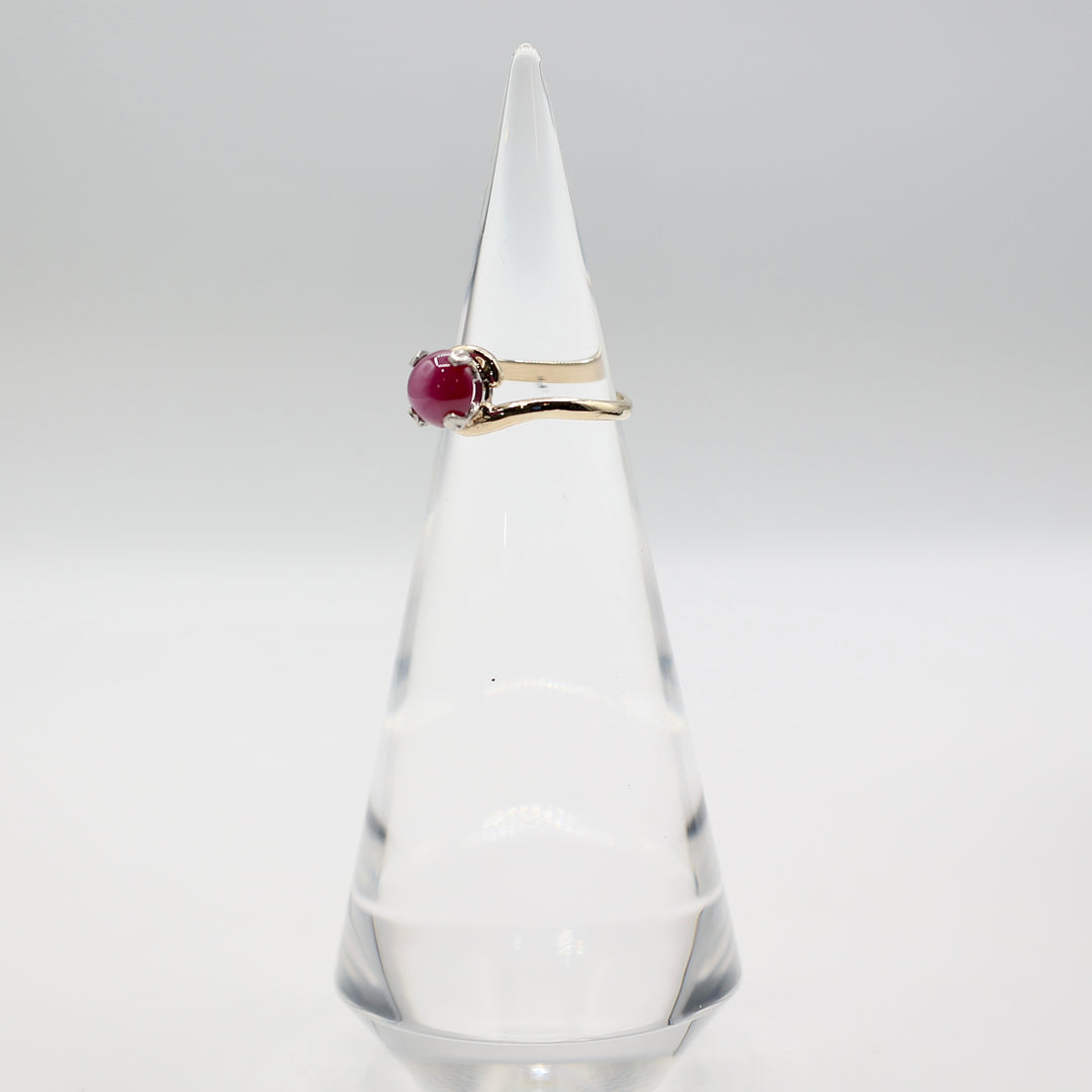 14k Yellow and White Gold Star Ruby Ring - Size 6.25