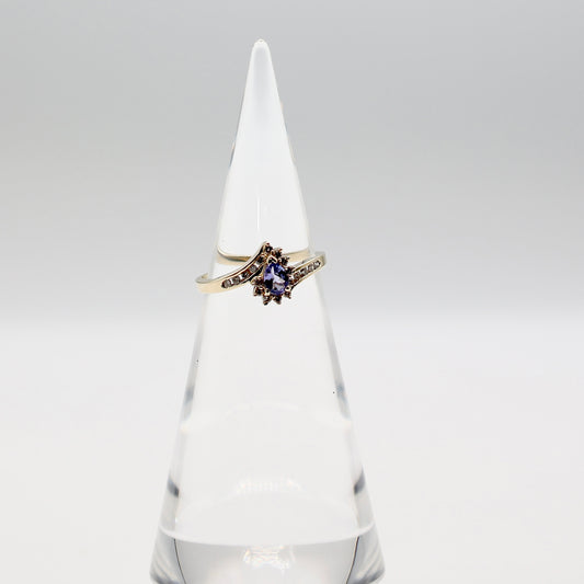 14k Yellow Gold Ring with Iolite and Diamonds - Size 9