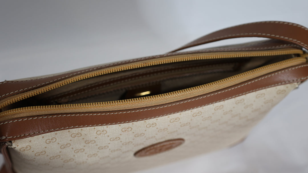 Vintage Gucci White GG Monogram Canvas Crossbody Bag