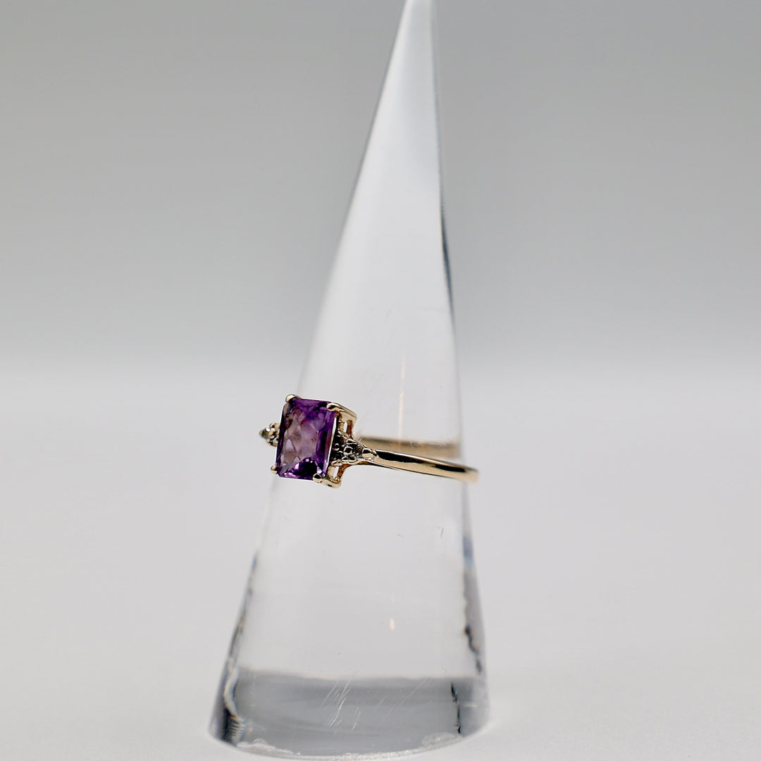 14k Yellow Good Amethyst and Diamond Ring - Size 6.75