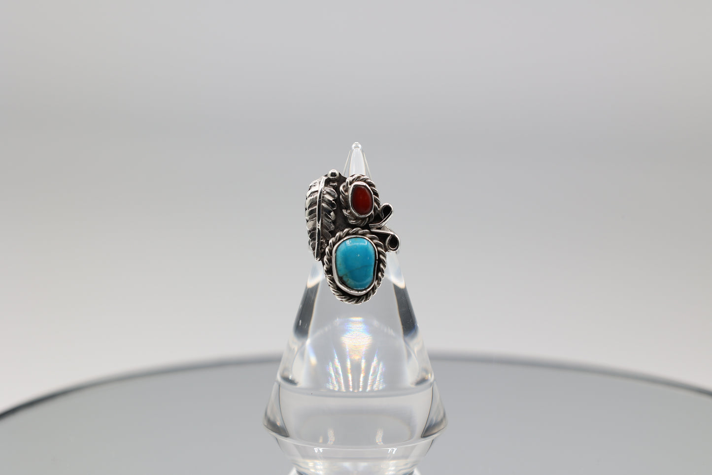 925 Sterling Silver Southwest Style Coral and Turquoise Leaf Ring Size 7.5