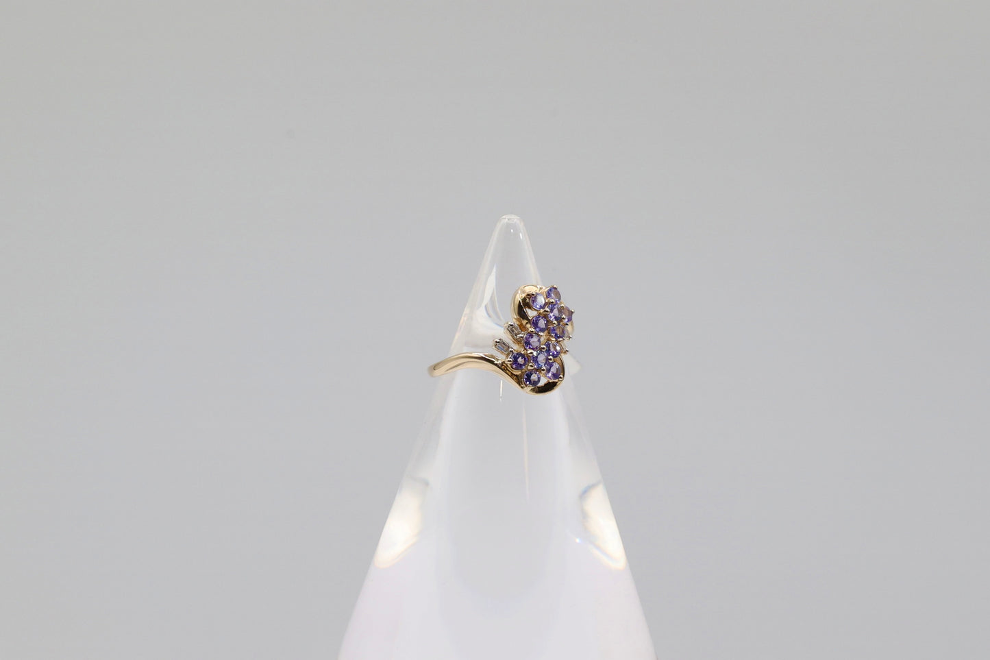 14k Yellow Gold Lilac Tourmaline and Diamond Flower Ring Size 6