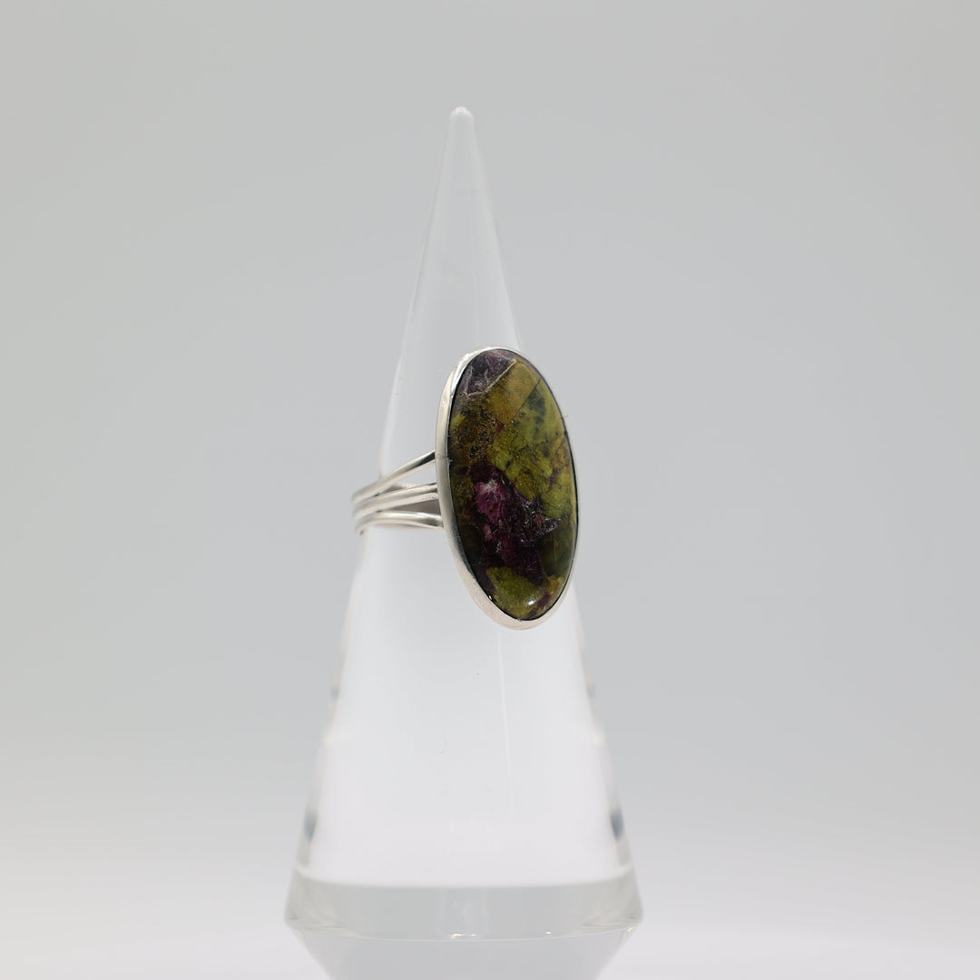 925 Sterling Silver Oval Green Ring Size 12.5