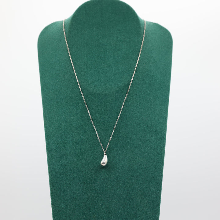Tiffany and Co 925 Sterling Silver Teardrop Pendant Necklace