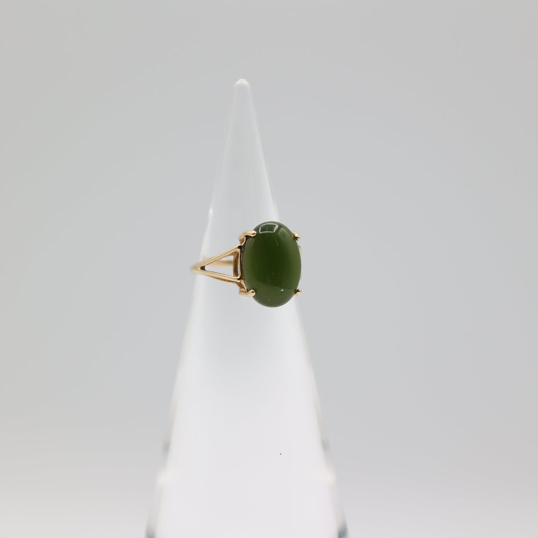 14K Yellow Gold Green Jade Cabochon Ring 14x10mm Size 5.5