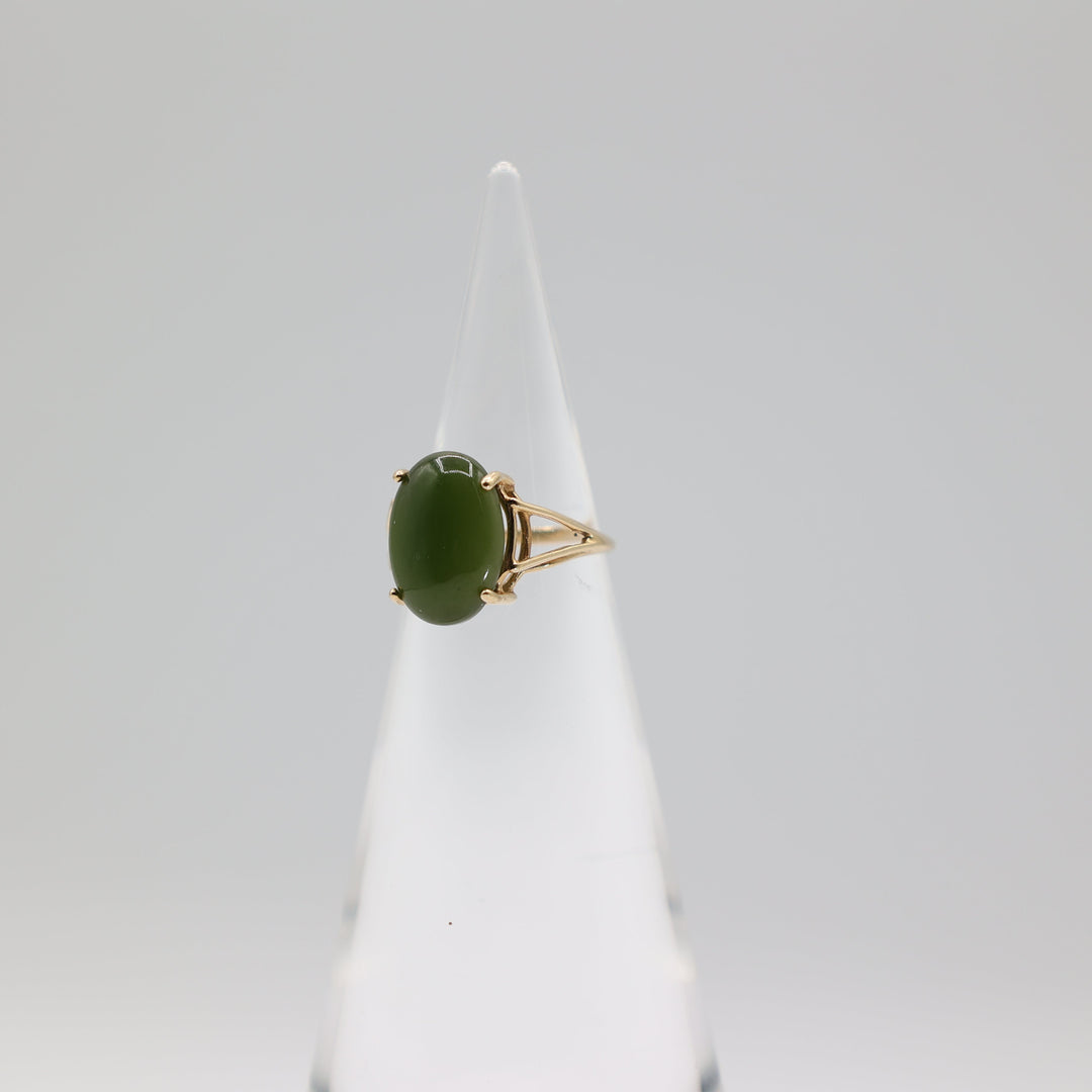 14K Yellow Gold Green Jade Cabochon Ring 14x10mm Size 5.5