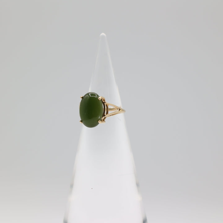 14K Yellow Gold Green Jade Cabochon Ring 14x10mm Size 5.5