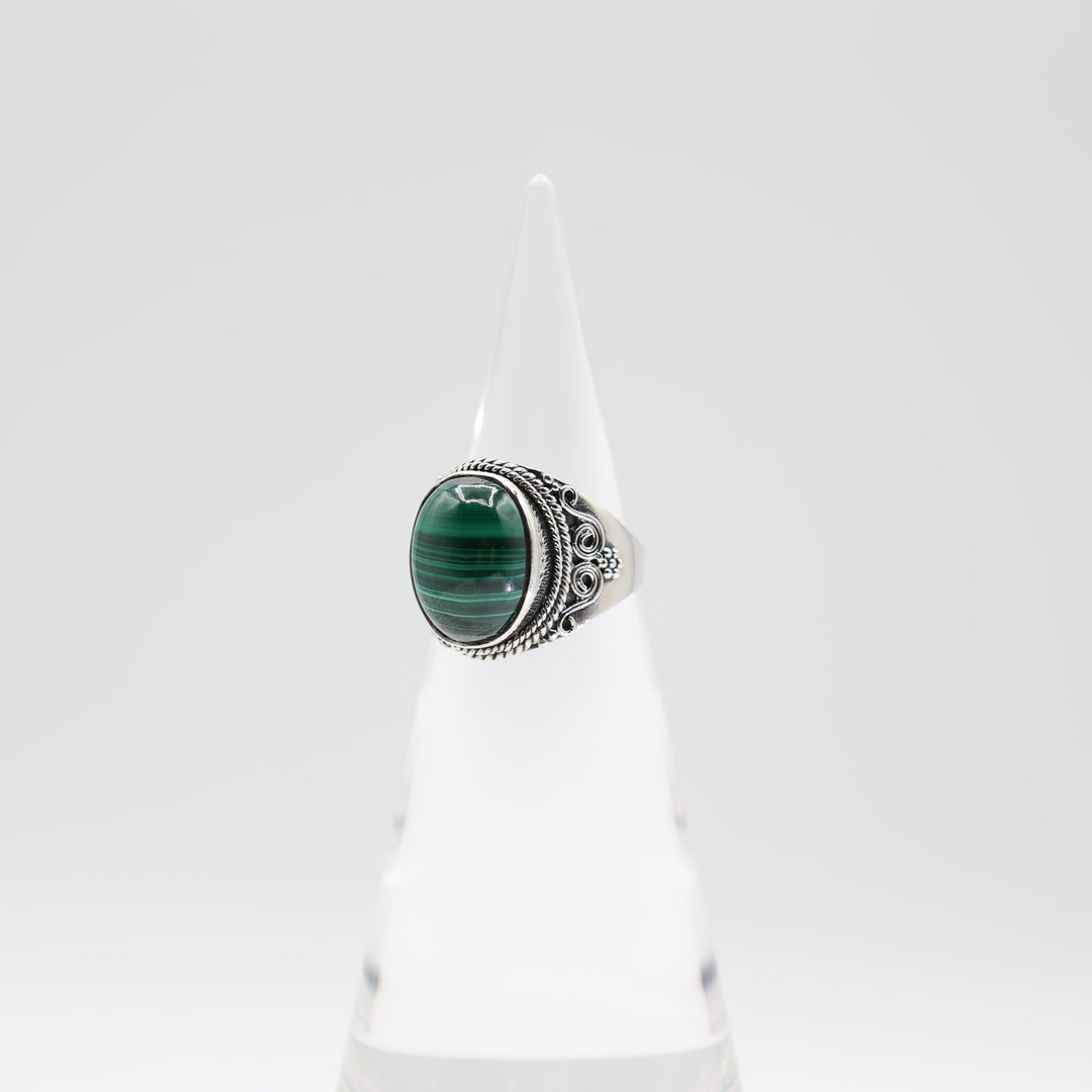 925 Sterling Silver Green Malachite Cabochon Stone Ring Size 9 16x12mm