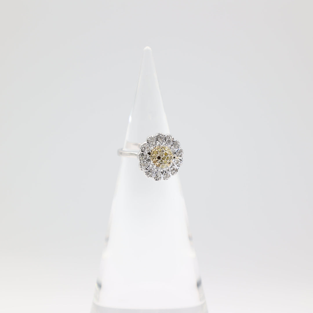 925 Sterling Silver Daisy Flower Ring Size 6.75