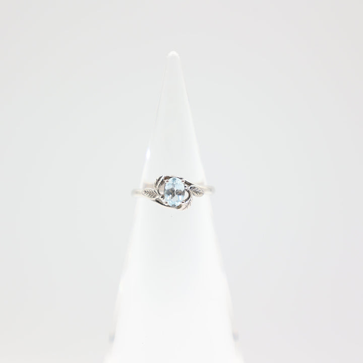 925 Sterling Silver Leaf Band Ring with 6x4mm Oval Blue Topaz Stone Size 4.75