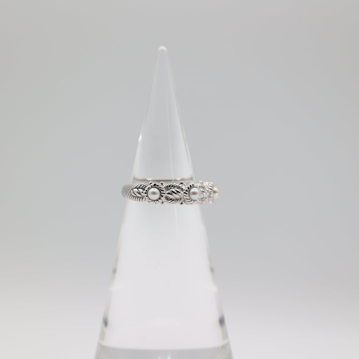 Judith Ripka 925 Sterling Silver Three Pearl Ring Size 11