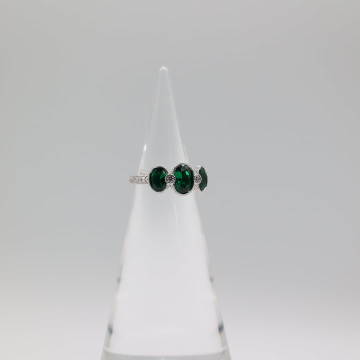 Judith Ripka 925 Sterling Silver Green Three Stone Ring Size 6.75