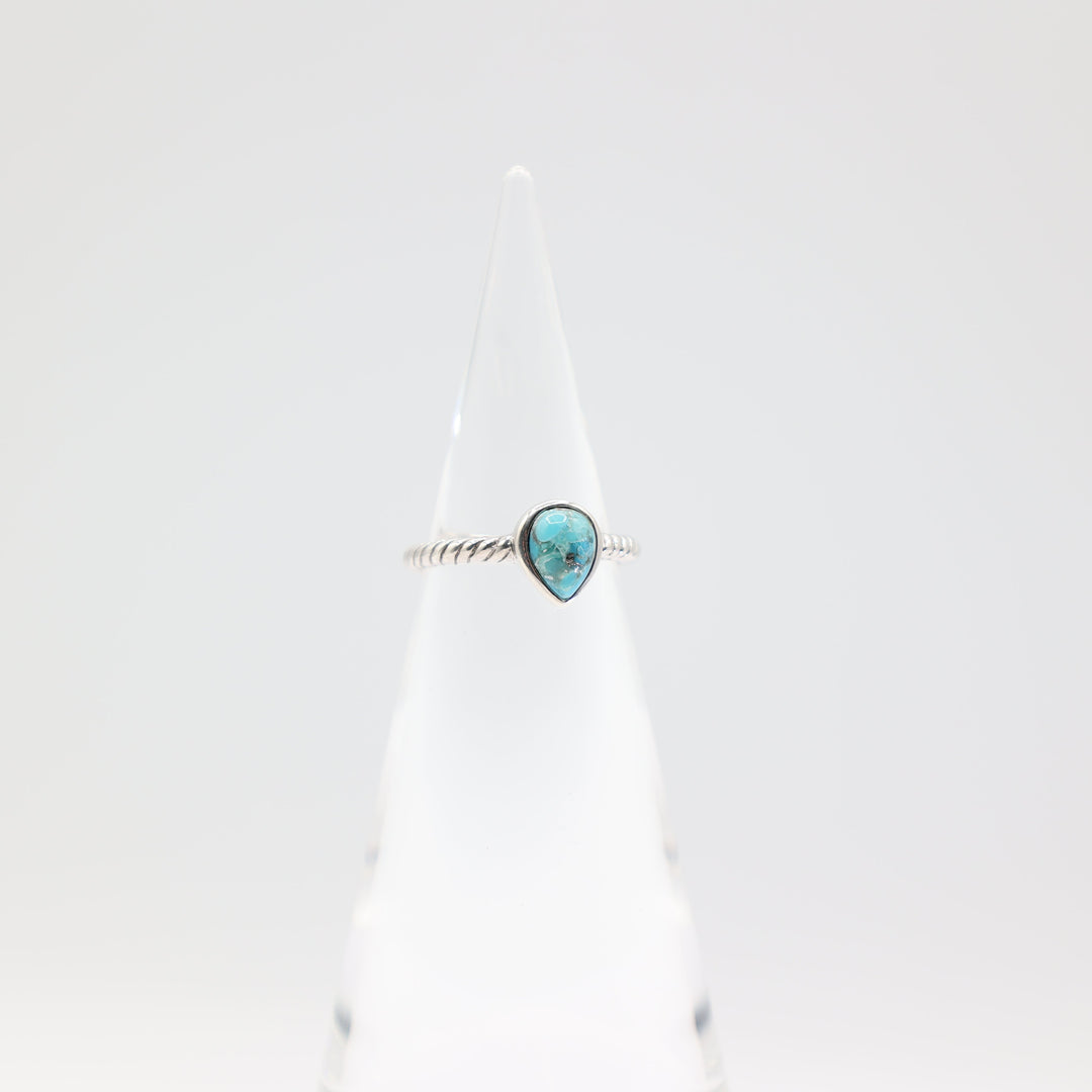 925 Sterling Silver Twisted Band Ring with Pear Cut 8x6mm Turquoise Stone Size 7.75