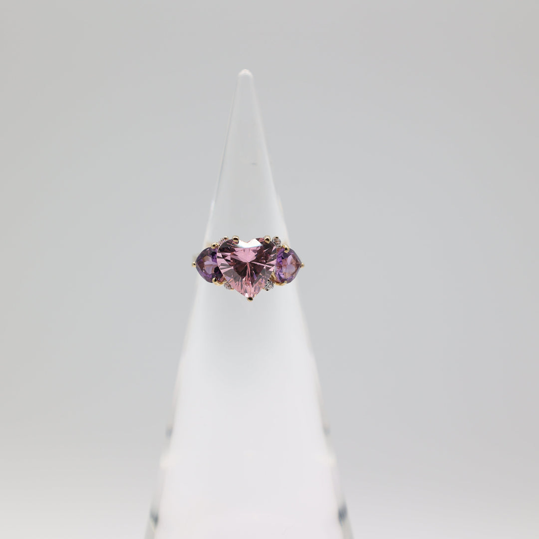 14K Yellow Gold Pink Heart Cut Crystal Amethyst Accent Ring Size 6.5