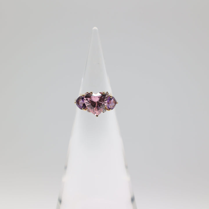 14K Yellow Gold Pink Heart Cut Crystal Amethyst Accent Ring Size 6.5