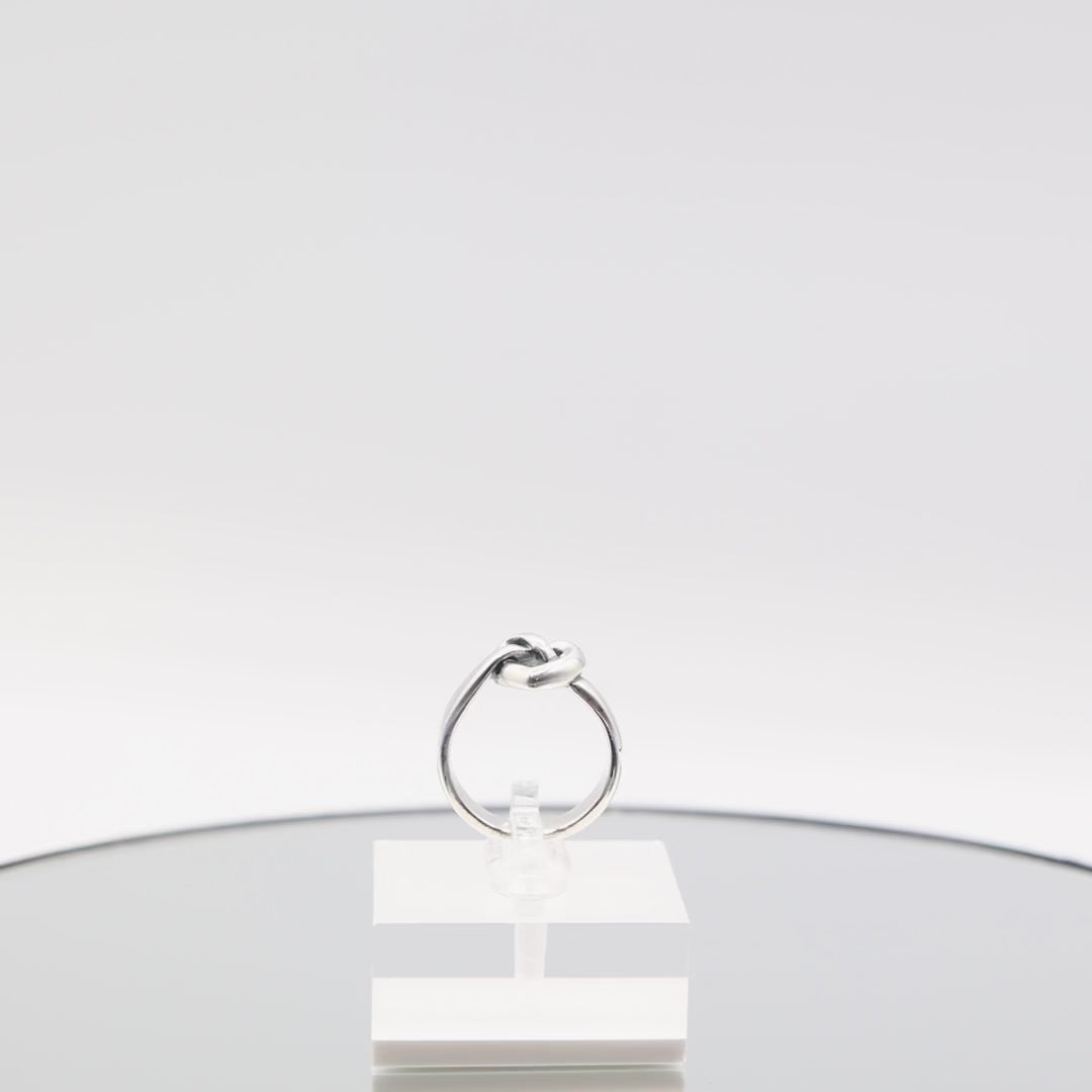 925 Sterling Silver James Avery Heart Knot Ring - Size 8.75