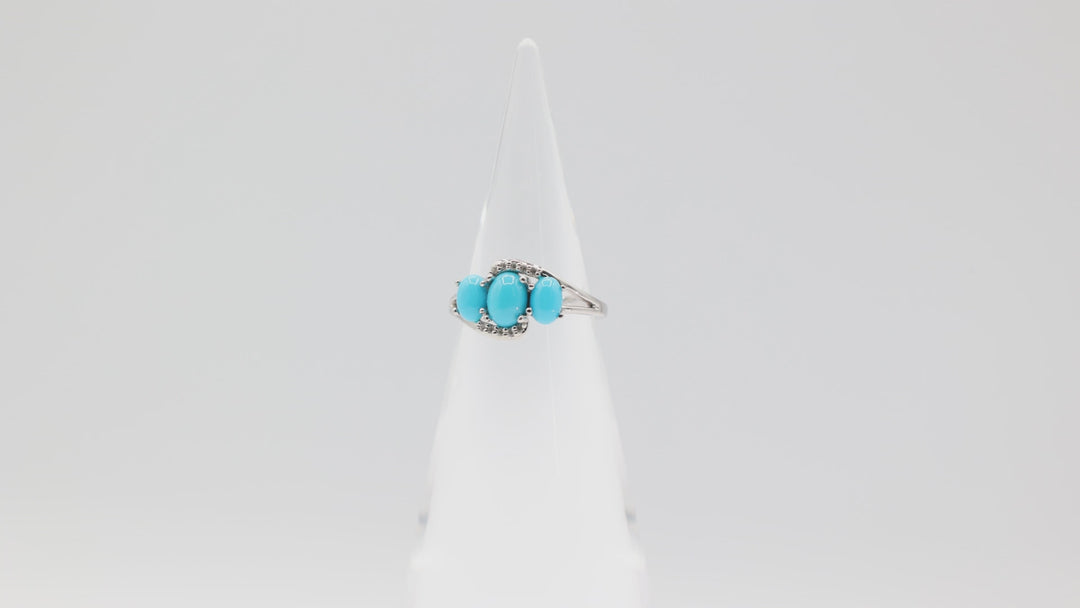 925 Sterling Silver Ring with 3 Sleeping Beauty Stones Size 7