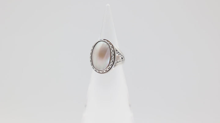 925 Sterling Silver 18x12mm Oval Mother of Pearl Stone Ring Size 8