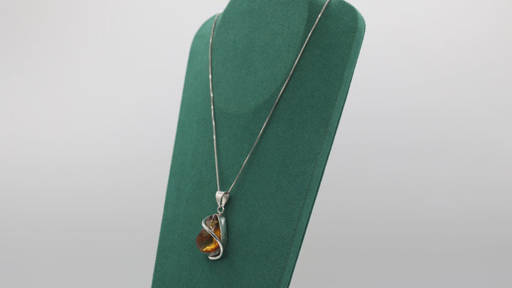 925 Sterling Silver 20 Inch Chain & Amber Pendant Necklace