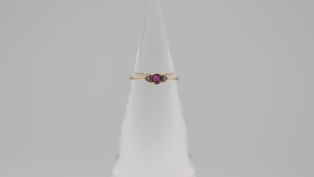 14K Yellow Gold 4mm Ruby And 1mm Diamond Accents Ring Size 6
