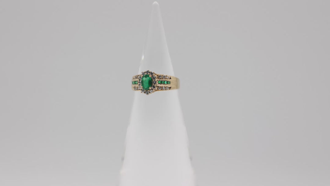 14K Yellow Gold Emerald Diamond Halo Ring Size 6.75