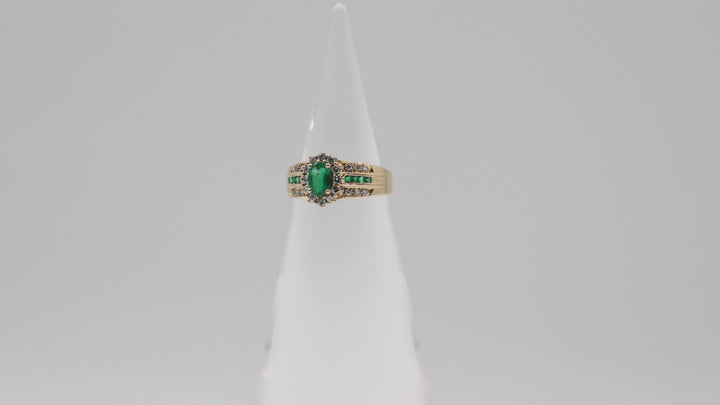 14K Yellow Gold Emerald Diamond Halo Ring Size 6.75