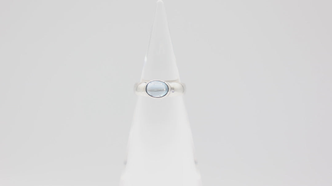925 Sterling Silver Oval Blue Quartz Ring Size 7 8mm x 6mm