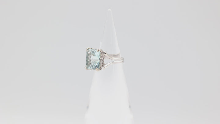 14k White Gold 2mm x 1mm Aqua Stone Ring Size 5.75