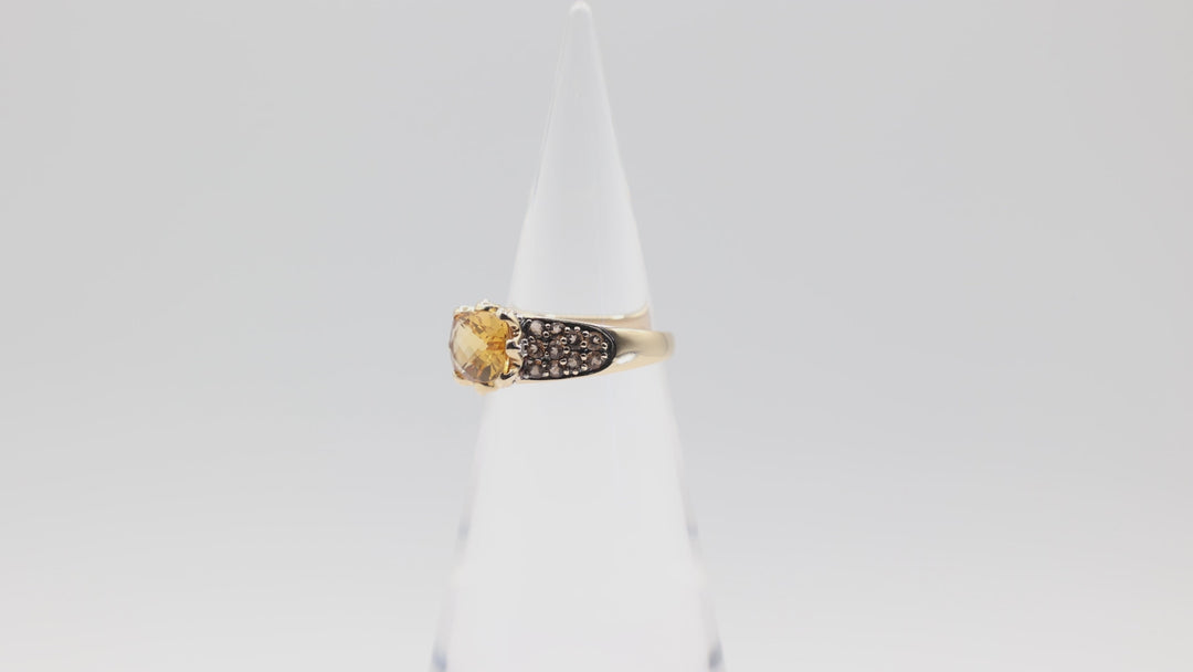 14k Yellow Gold Ring with Large Citrine Stone Size 10