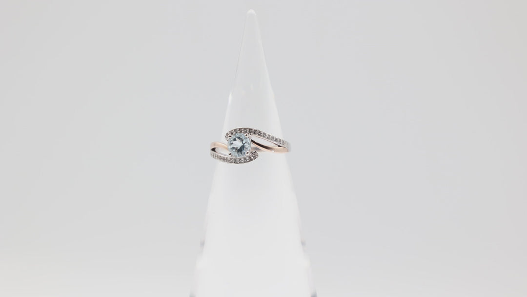 925 Sterling Silver Two Tone Twisted Band Ring with 6mm Round Aqua Stone and White Spinel Accents Size 8.75
