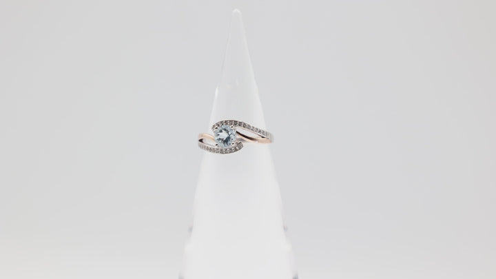 925 Sterling Silver Two Tone Twisted Band Ring with 6mm Round Aqua Stone and White Spinel Accents Size 8.75