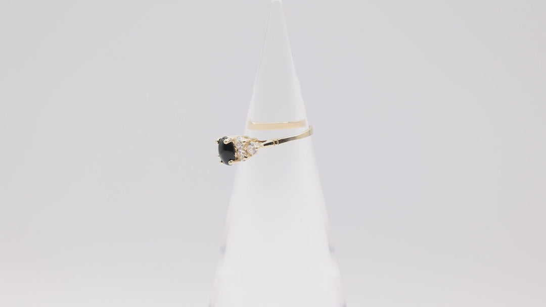 14k Yellow Gold Oval Black Onyx Ring with White CZ Size 6.5