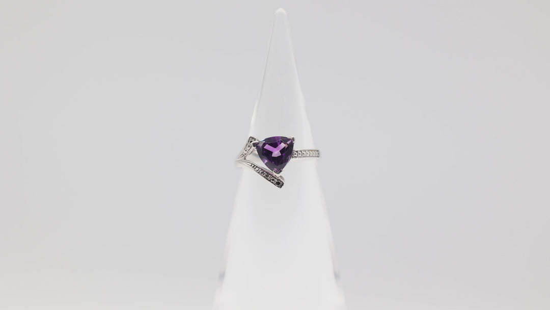 925 Sterling Silver 8mm Trillion Cut Amethyst Ring Size 7