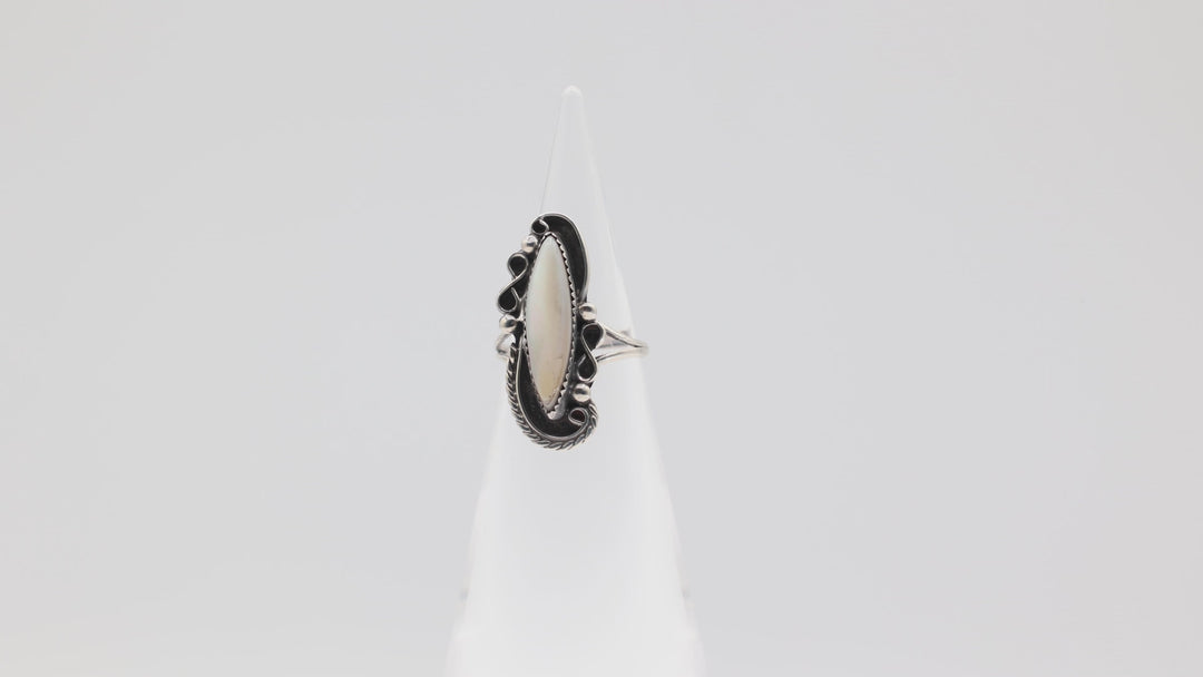 925 Sterling Silver Mother of Pearl Stone Ring Size 6 21x6mm