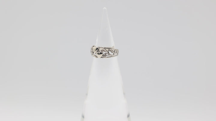 14K White Gold Heart and Vine Ring Size 5.5 Jewelry