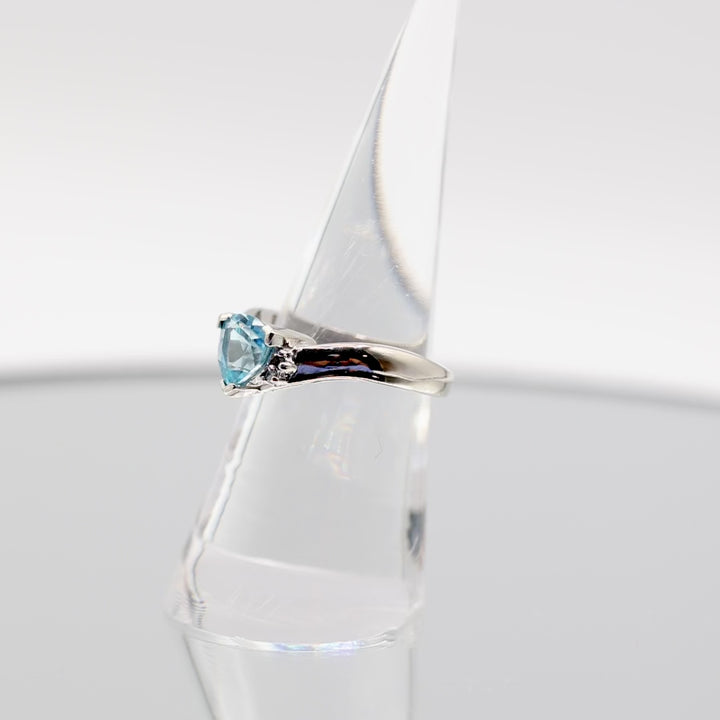 14k White Gold Blue Topaz and Diamond Ring - Size 6.5