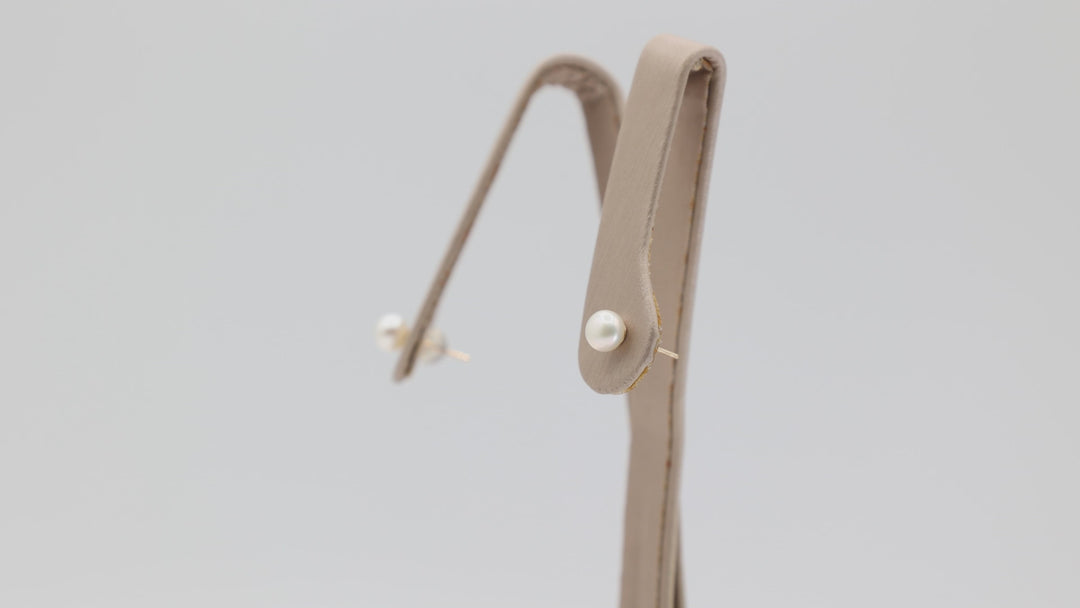 14k Yellow Gold Pearl Stud Earrings for Women