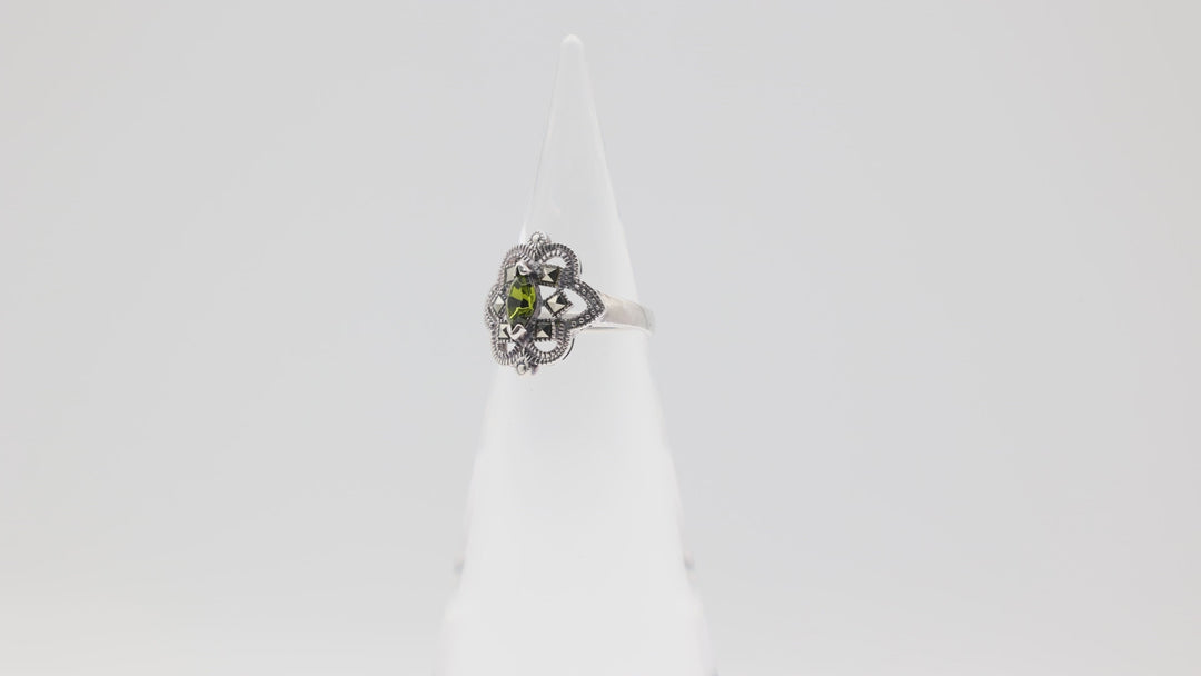 925 Sterling Silver Floral Design Green Stone Ring with Studded Halo Size 6.5