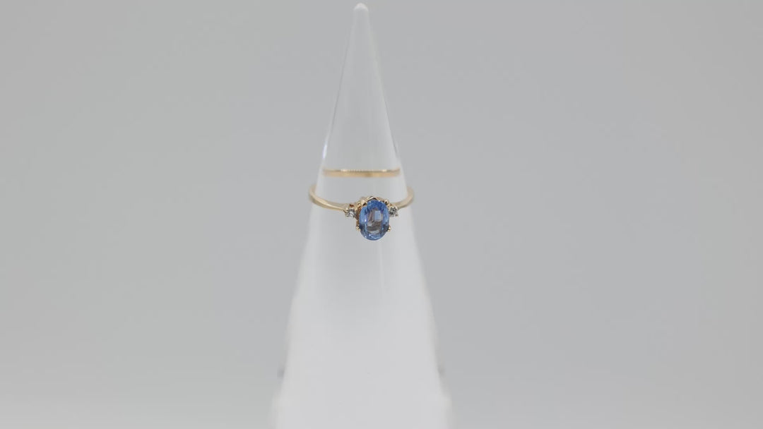 14K Yellow Gold Blue Topaz and Diamond Accented Ring Size 5.75
