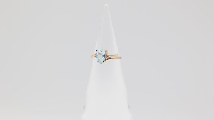 10K Yellow Gold Pear Cut 9x6mm Blue Topaz and Diamond Accents Ring Size 5.75