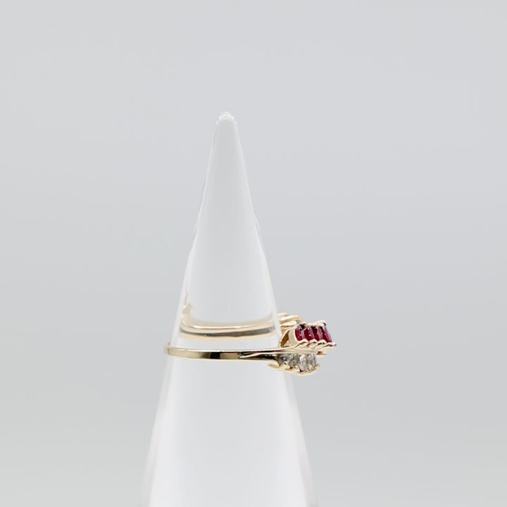 14k Yellow Gold Ruby Diamond - Size 6
