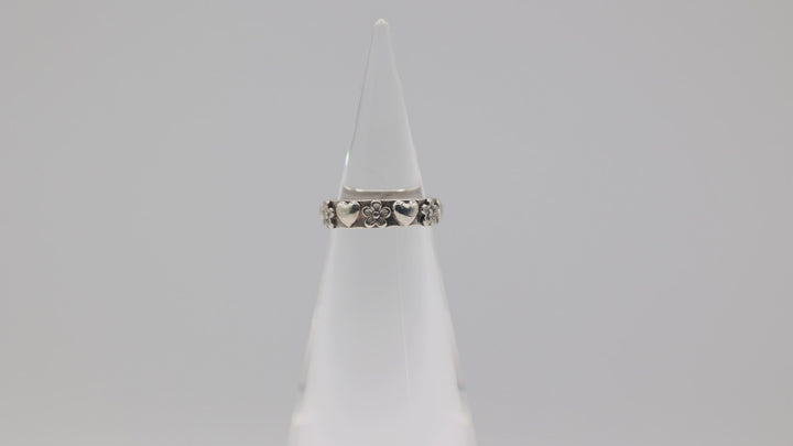 James Avery 925 Sterling Silver Heart and Flower Ring Size 6