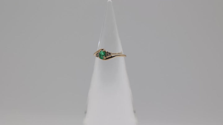 10K Yellow Gold Emerald and Diamond Accented Ring Size 5.25