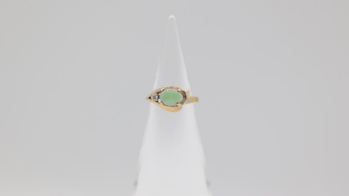 14k Yellow Gold 6x8mm Jade Cabochon Ring Size 4.25