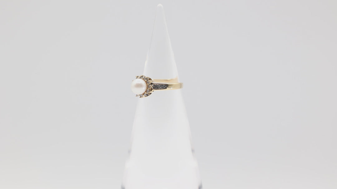 14K Yellow Gold Pearl Diamond Halo Ring Classic Size 6.75
