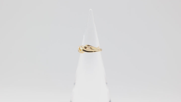 18k Yellow Gold Twisted Infinity Ring Size 6.75 Elegant Design