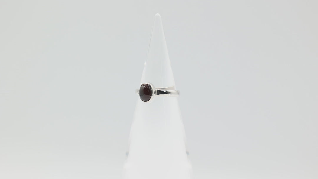 925 Sterling Silver 3mm Band Ring with 7x6mm Oval Dark Red Stone Size 7